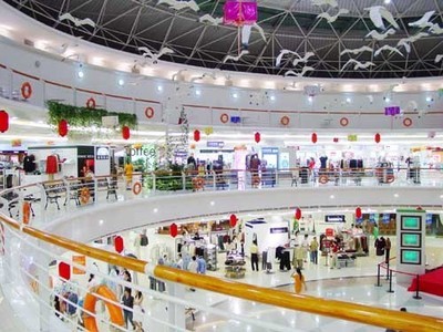 深圳华侨城铜锣湾广场 六大采光中庭点亮百货新体验